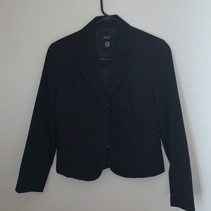Body by Victoria black blazer